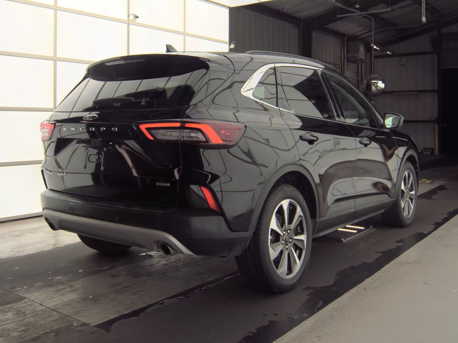 2023 Ford Escape Hybrid Platinum FWD