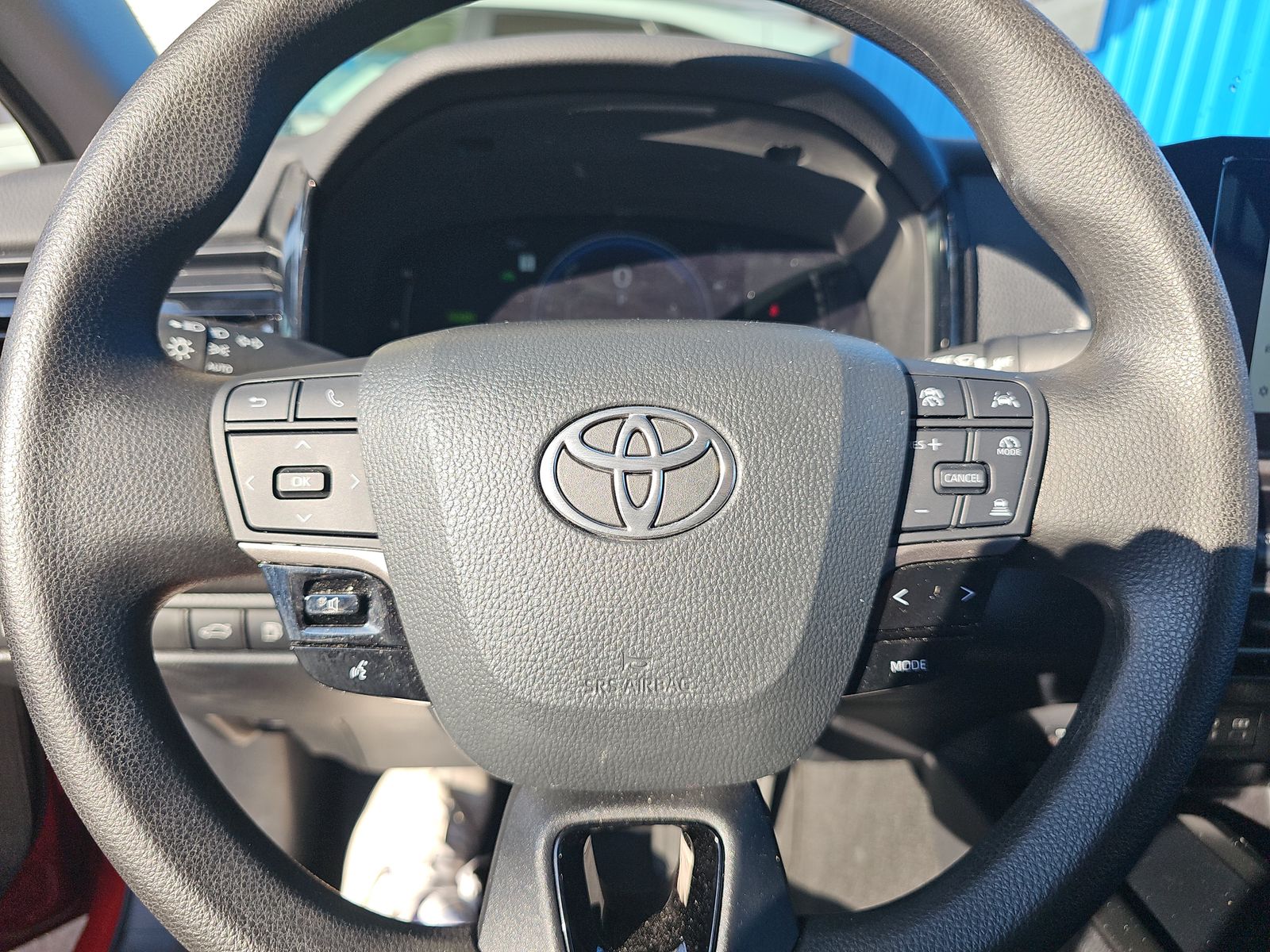 2025 Toyota Camry LE FWD