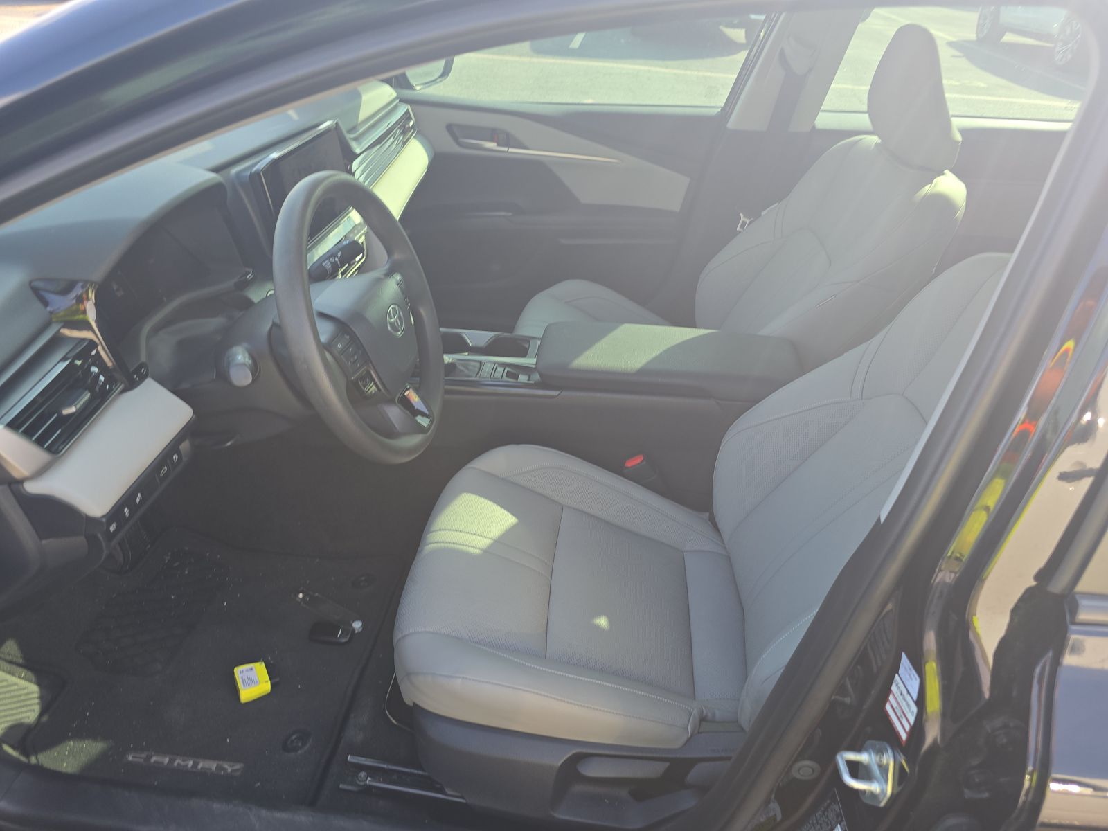 2025 Toyota Camry LE FWD