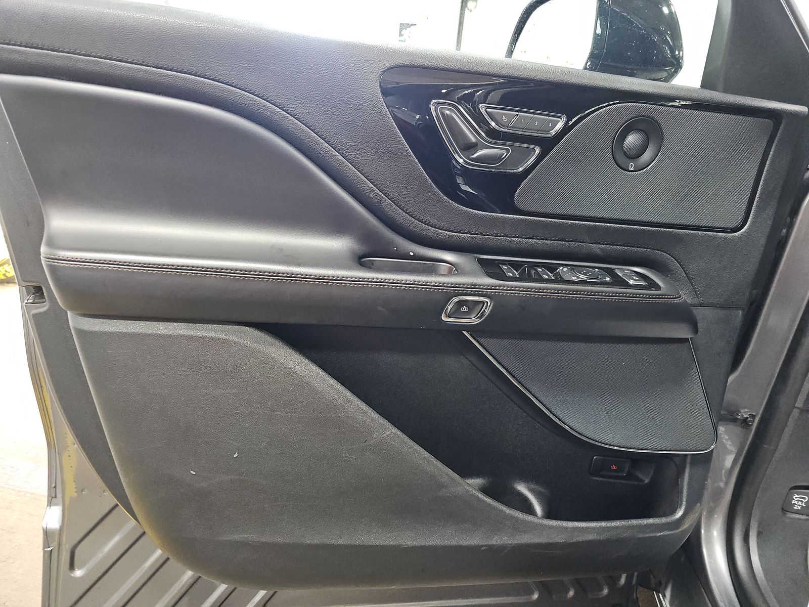 2023 Lincoln Aviator Reserve AWD