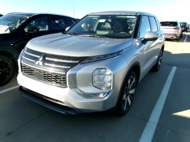 2025 Mitsubishi Outlander SE FWD