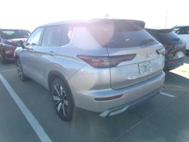 2025 Mitsubishi Outlander SE FWD