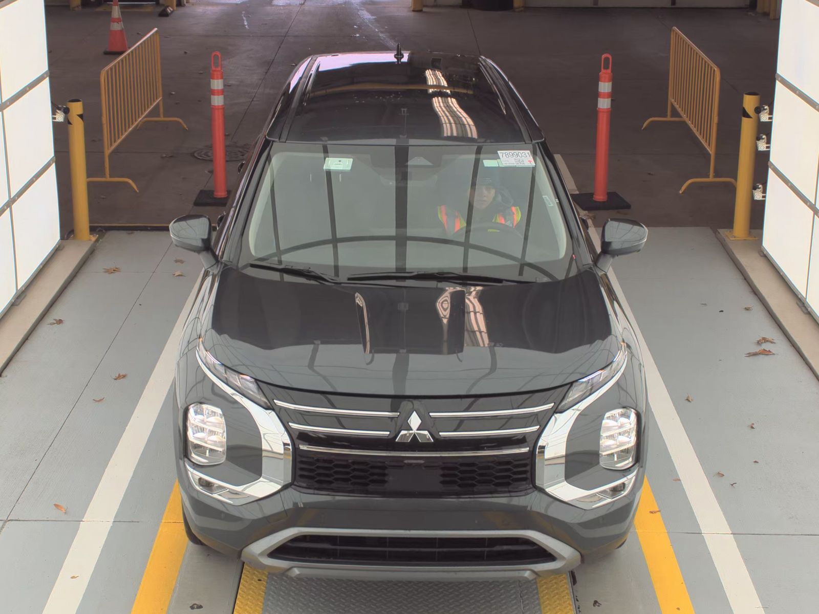 2025 Mitsubishi Outlander SE FWD