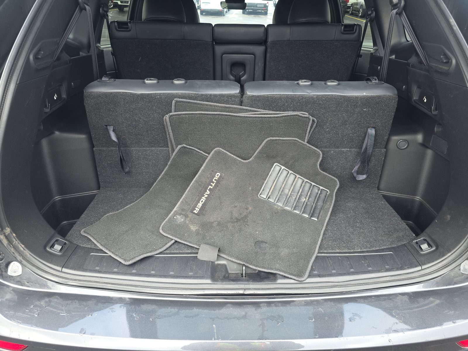 2025 Mitsubishi Outlander SE FWD