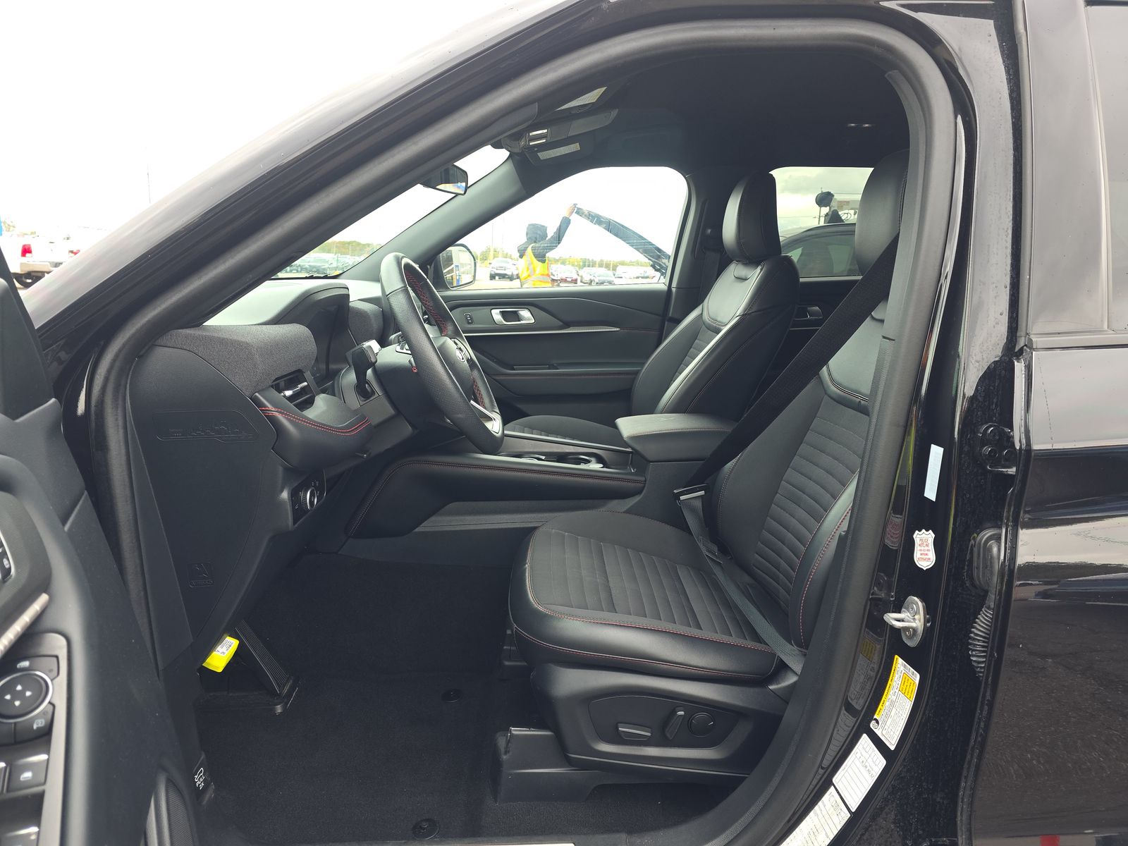 2025 Ford Explorer ST-Line AWD