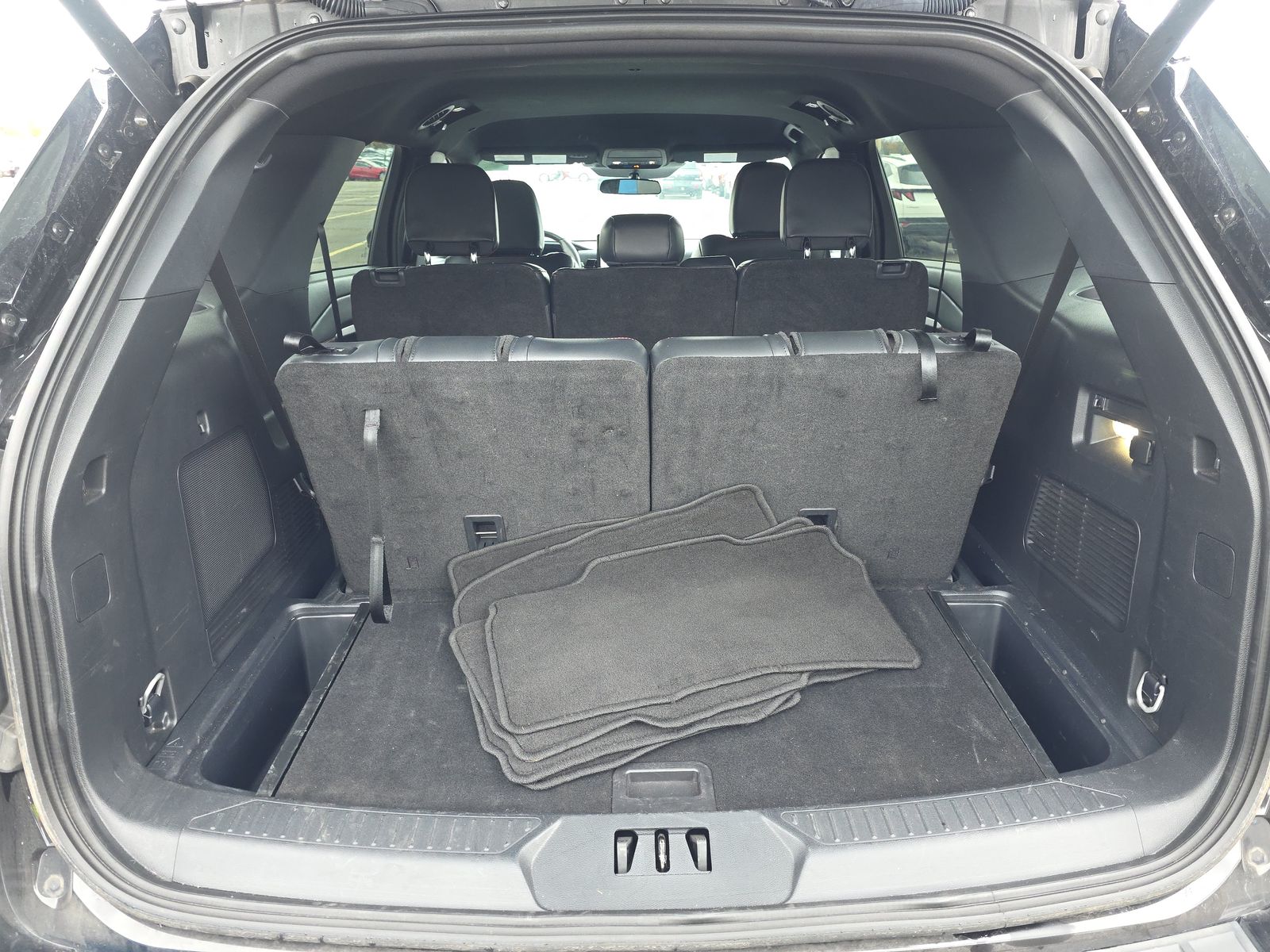 2025 Ford Explorer ST-Line AWD