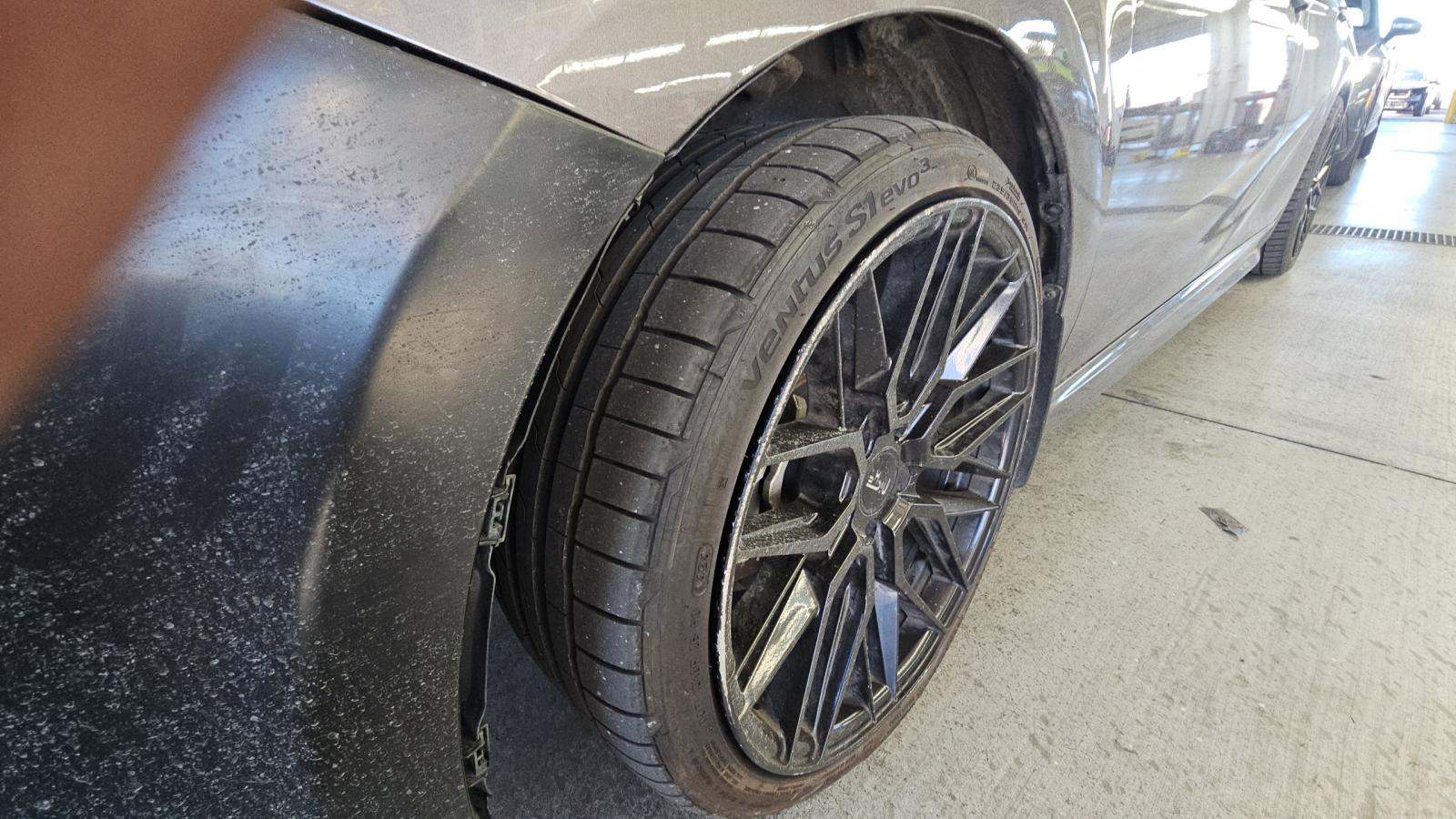 2019 Toyota Camry XSE FWD