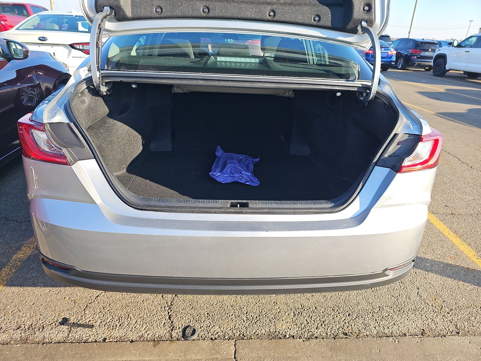 2025 Toyota Camry LE FWD