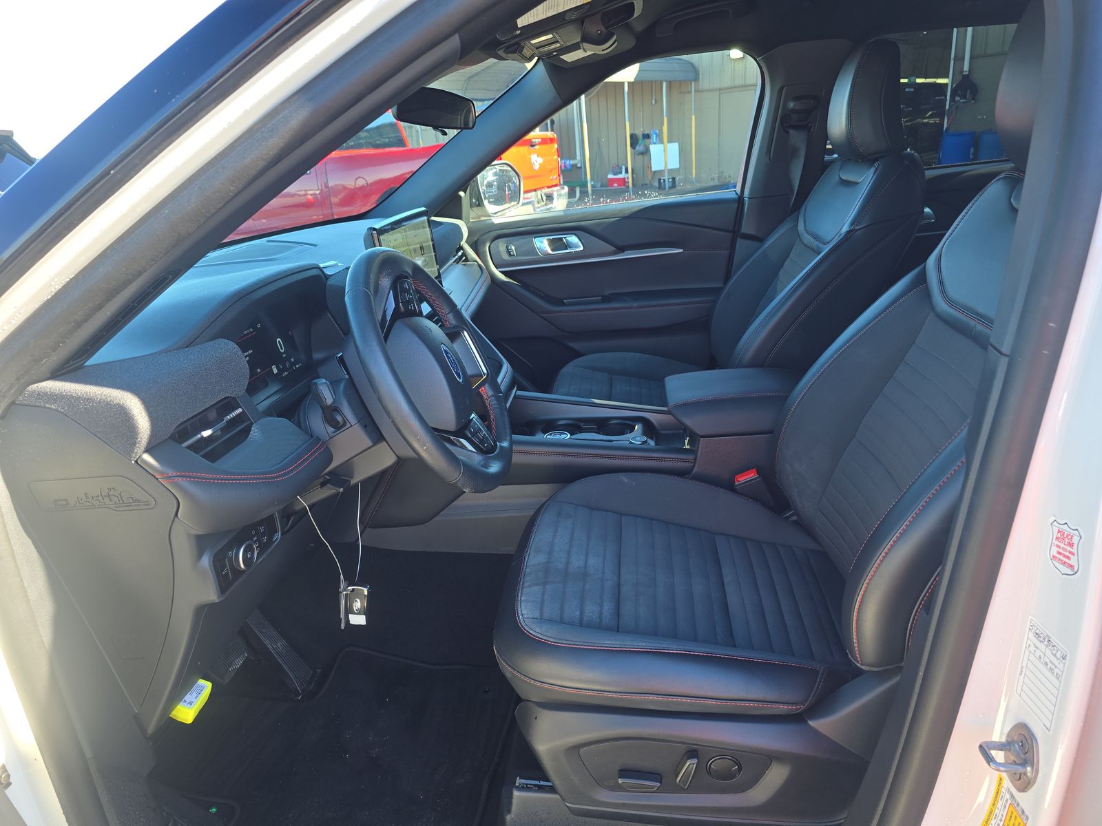 2025 Ford Explorer ST-Line AWD