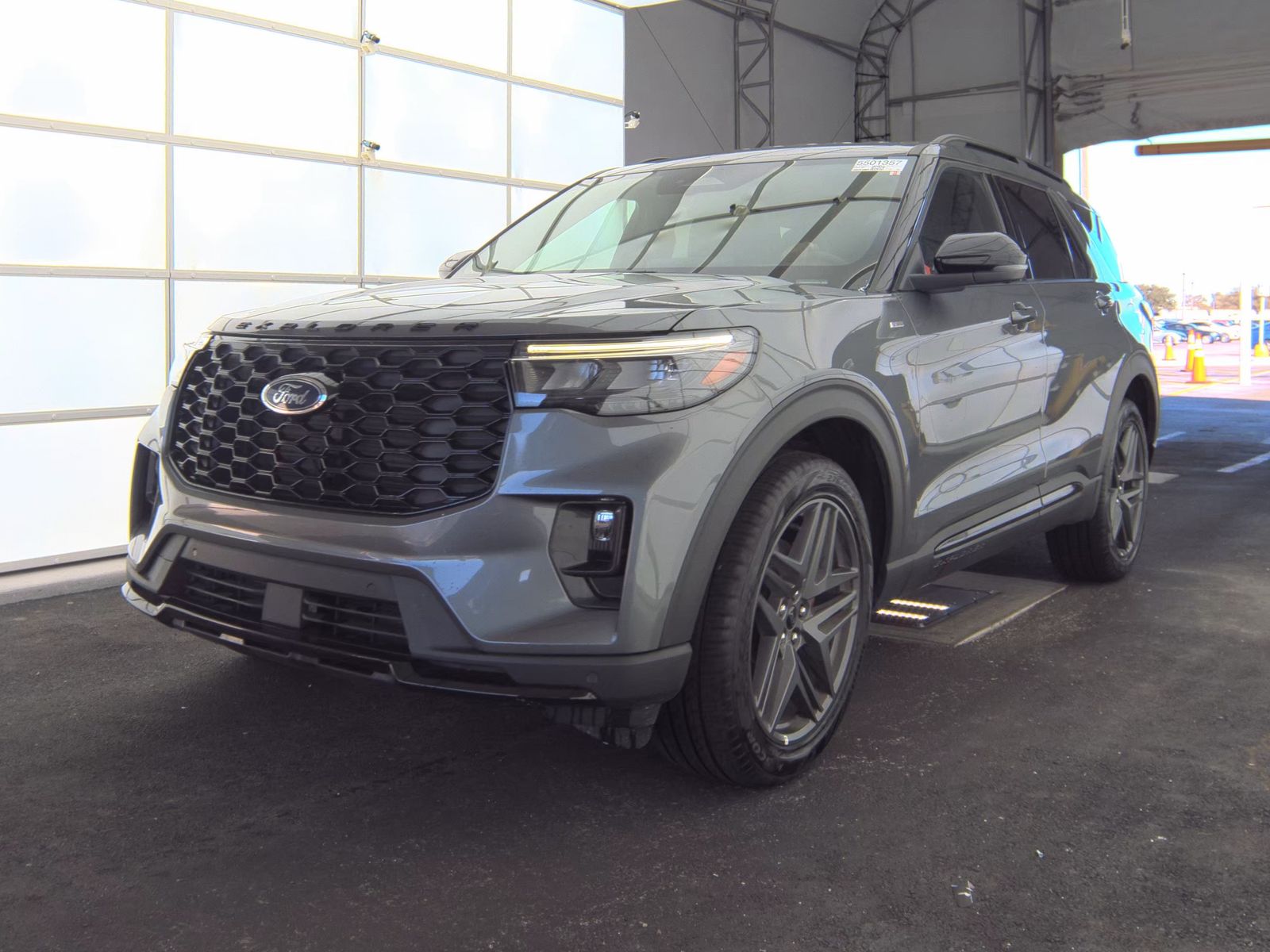 2025 Ford Explorer ST-Line AWD