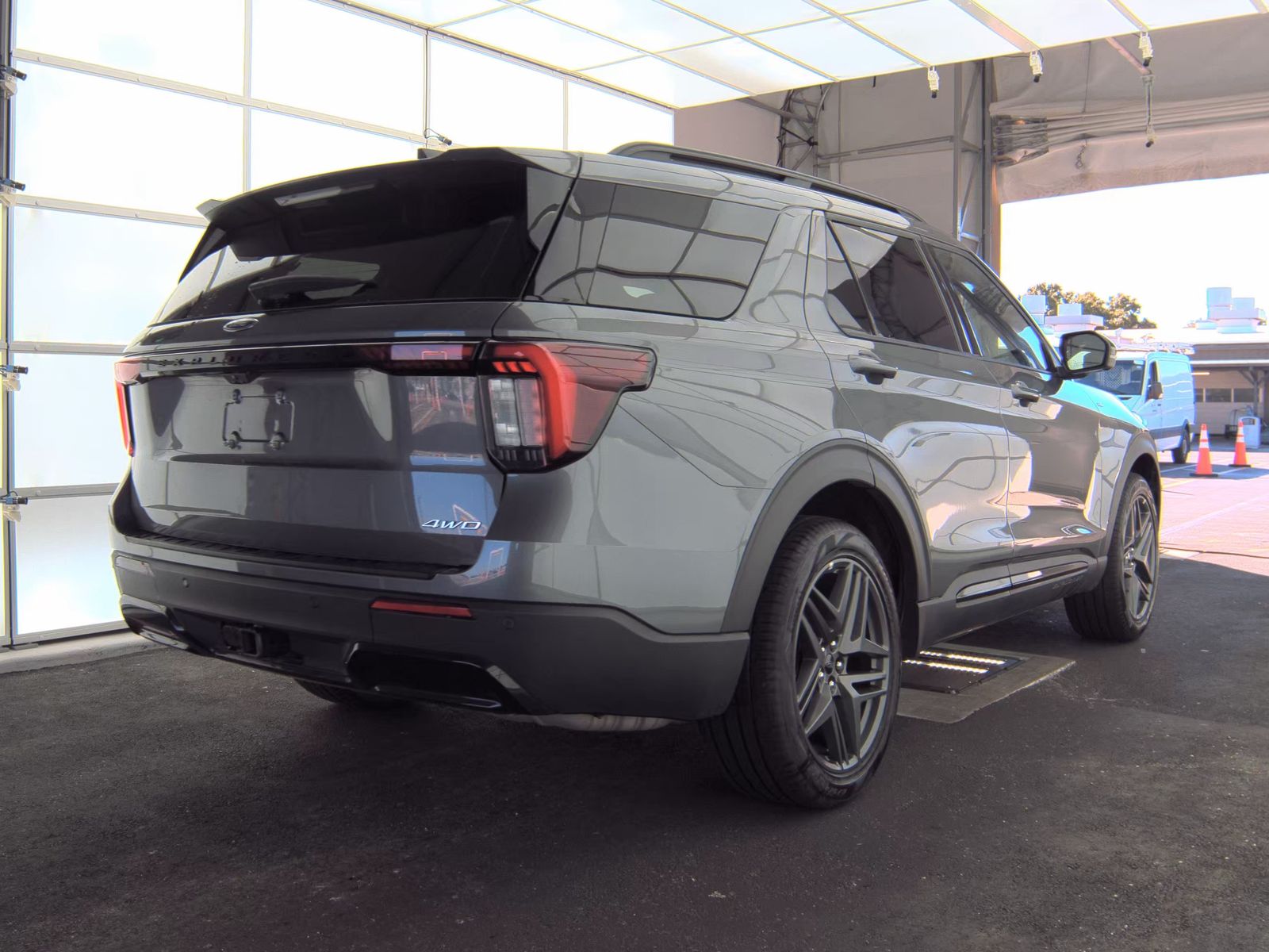 2025 Ford Explorer ST-Line AWD