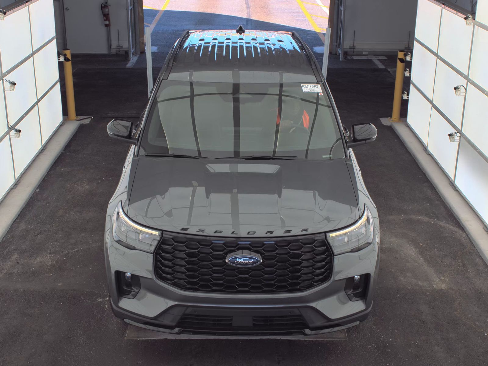 2025 Ford Explorer ST-Line AWD