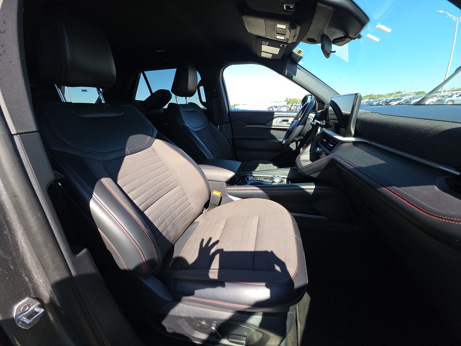 2025 Ford Explorer ST-Line AWD