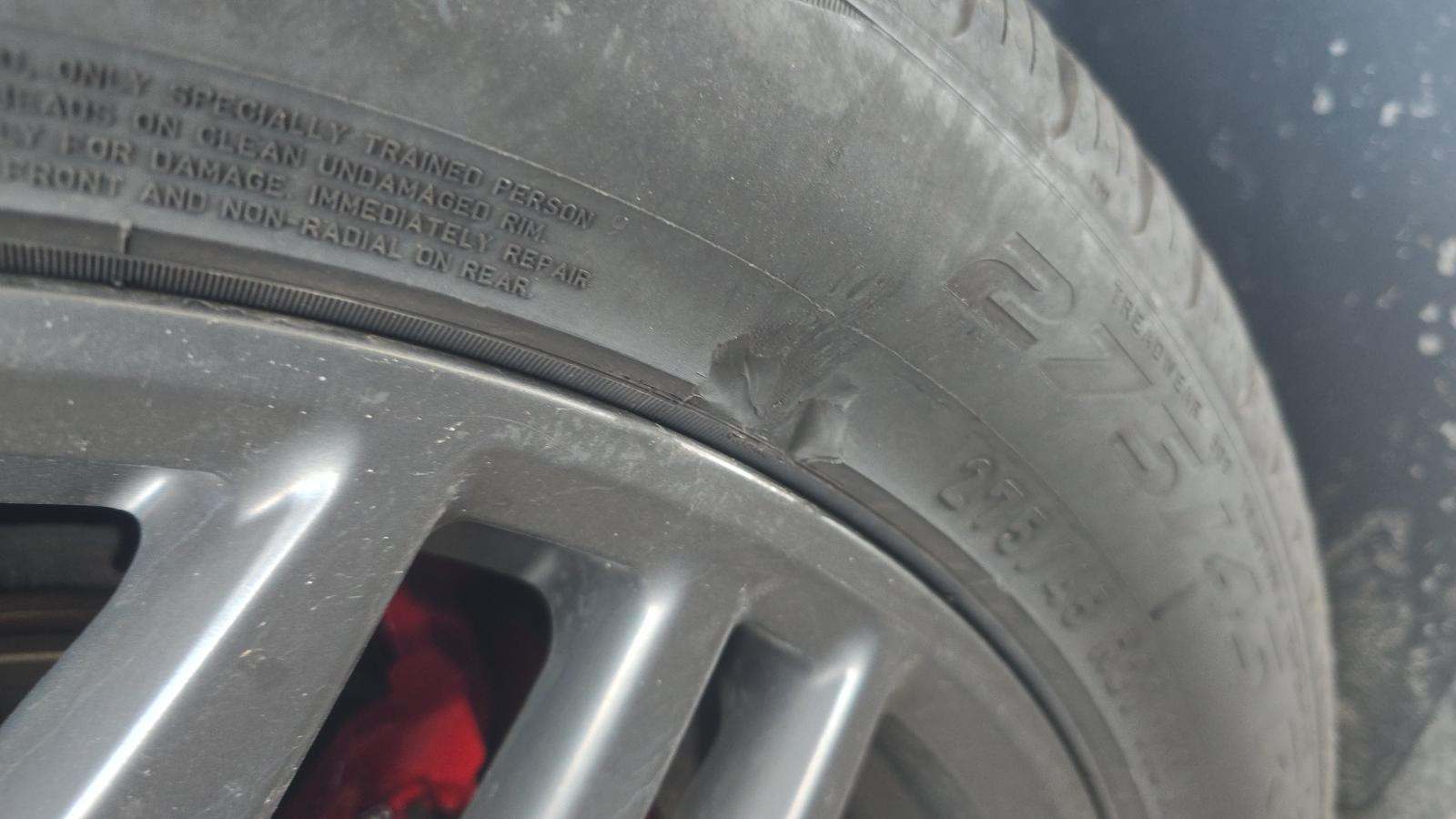 2025 Ford Explorer ST-Line AWD