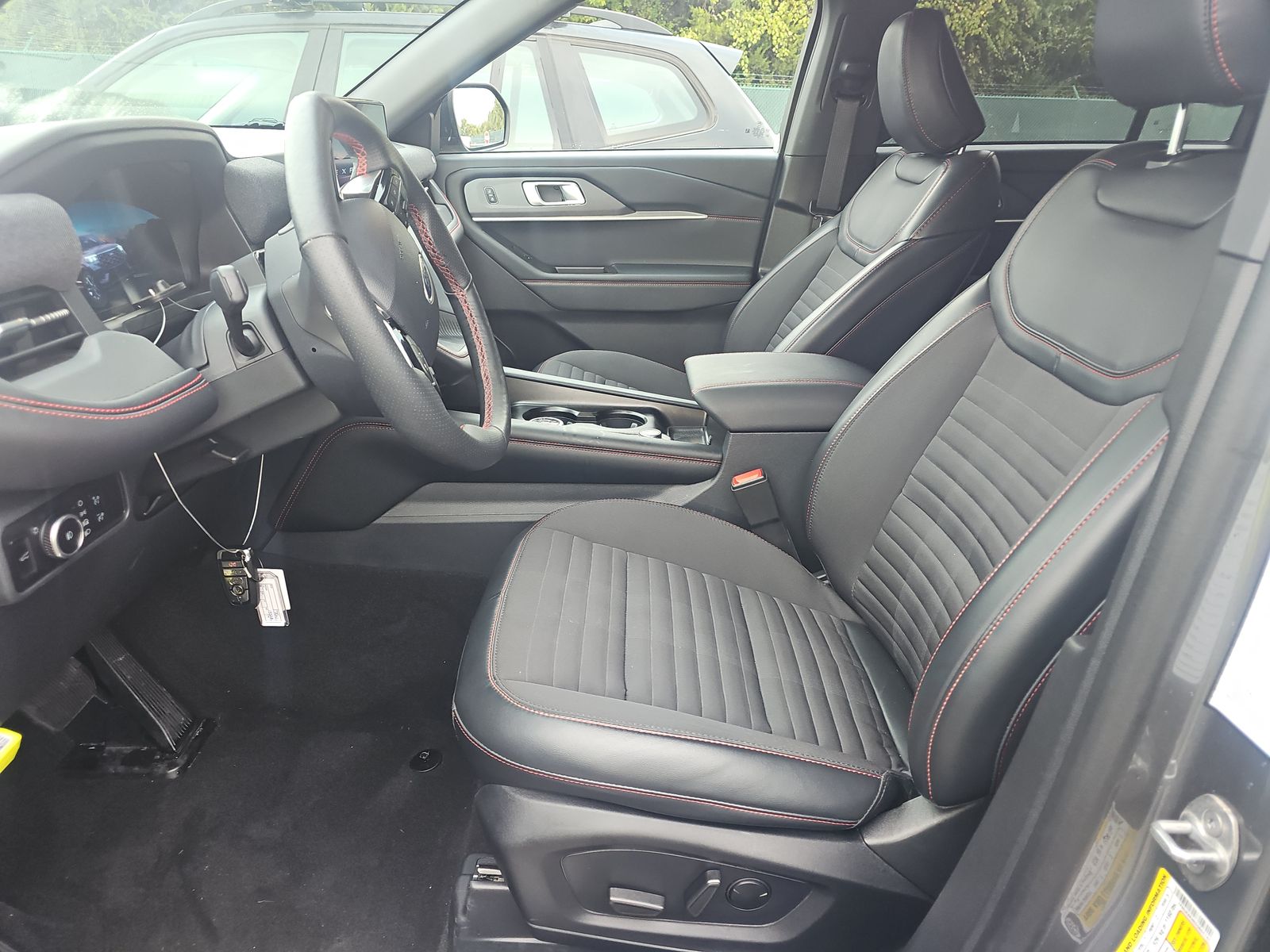 2025 Ford Explorer ST-Line AWD