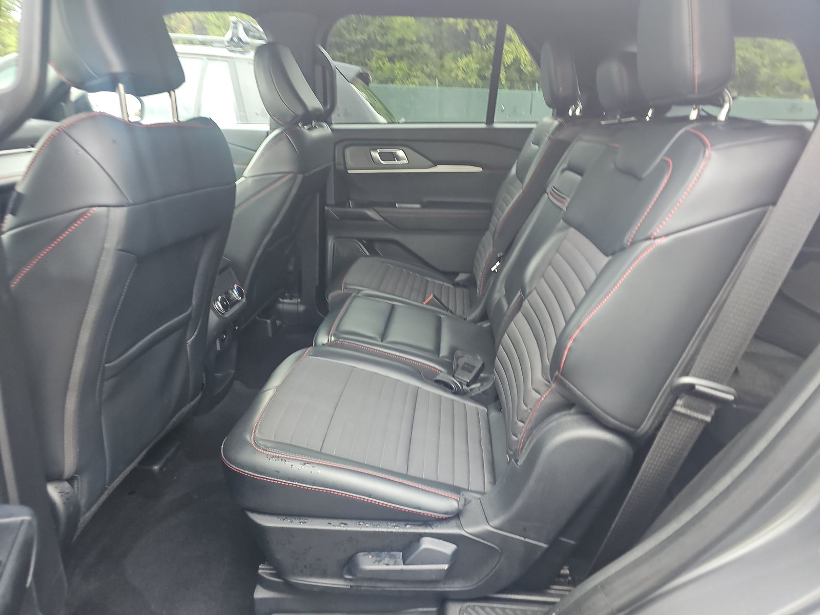 2025 Ford Explorer ST-Line AWD