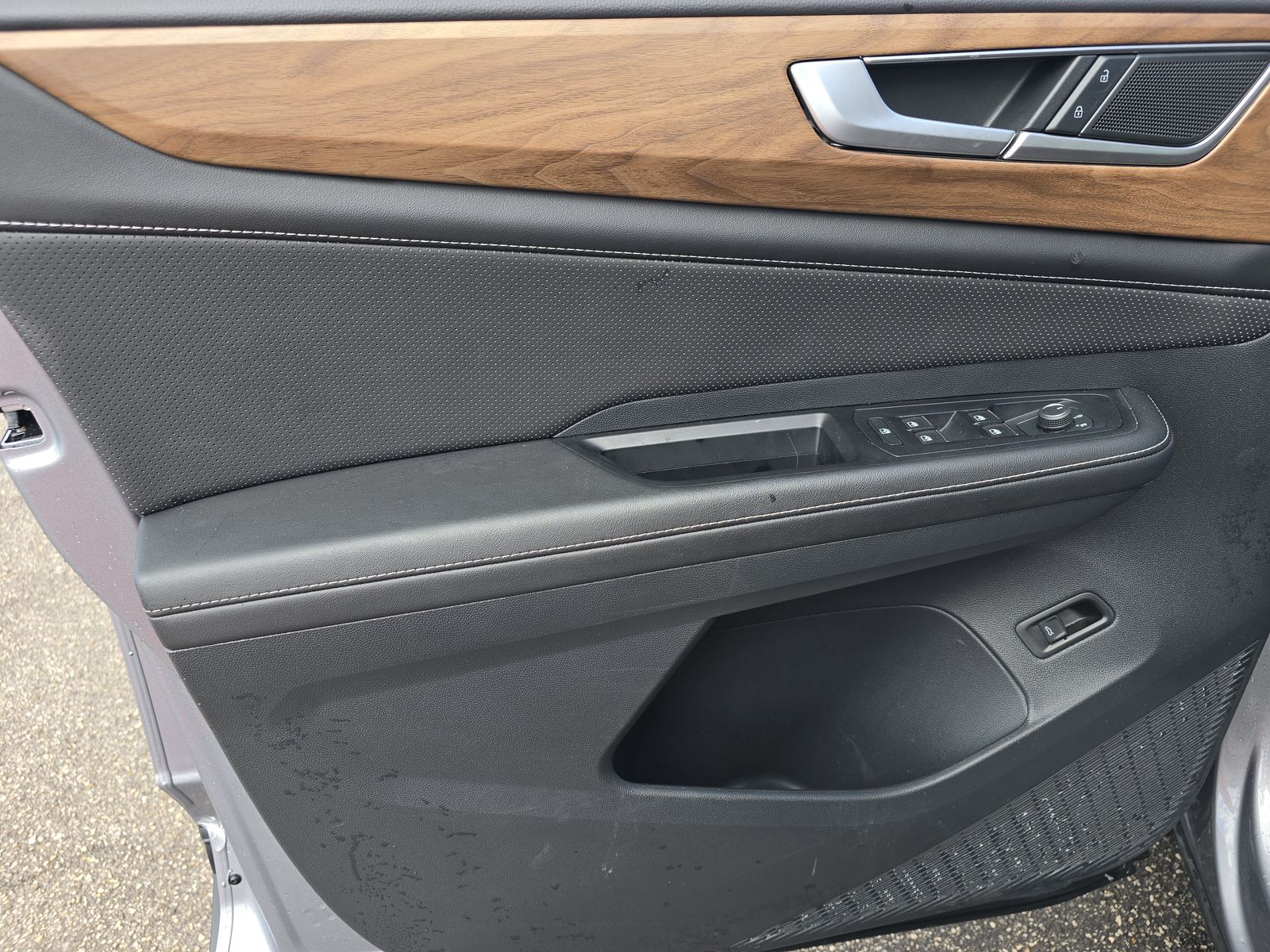 2025 Volkswagen Atlas 2.0T SE FWD