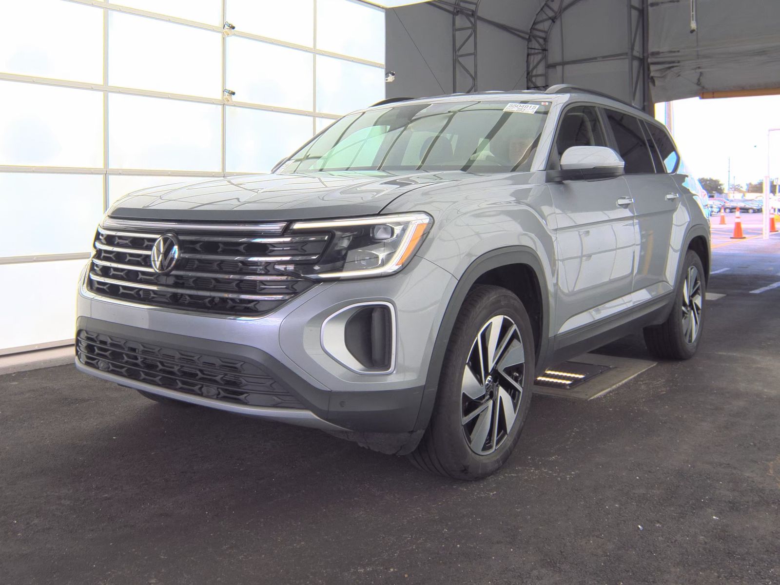 2025 Volkswagen Atlas 2.0T SE FWD