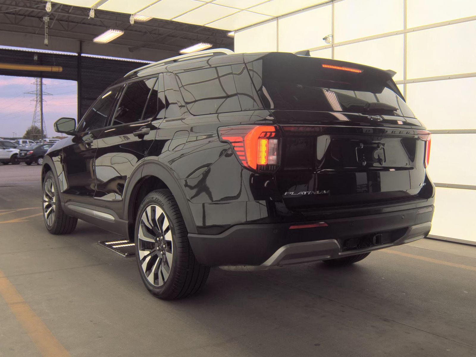 2025 Ford Explorer Platinum AWD