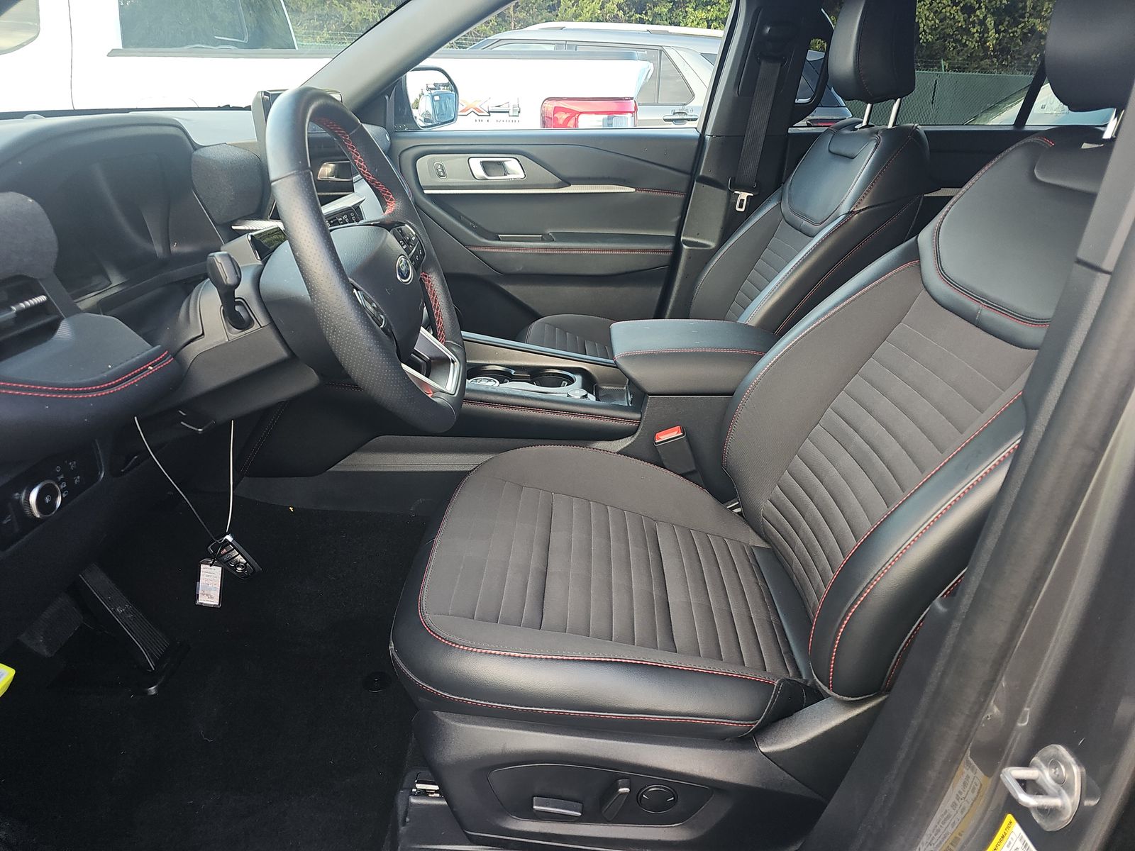 2025 Ford Explorer ST-Line AWD