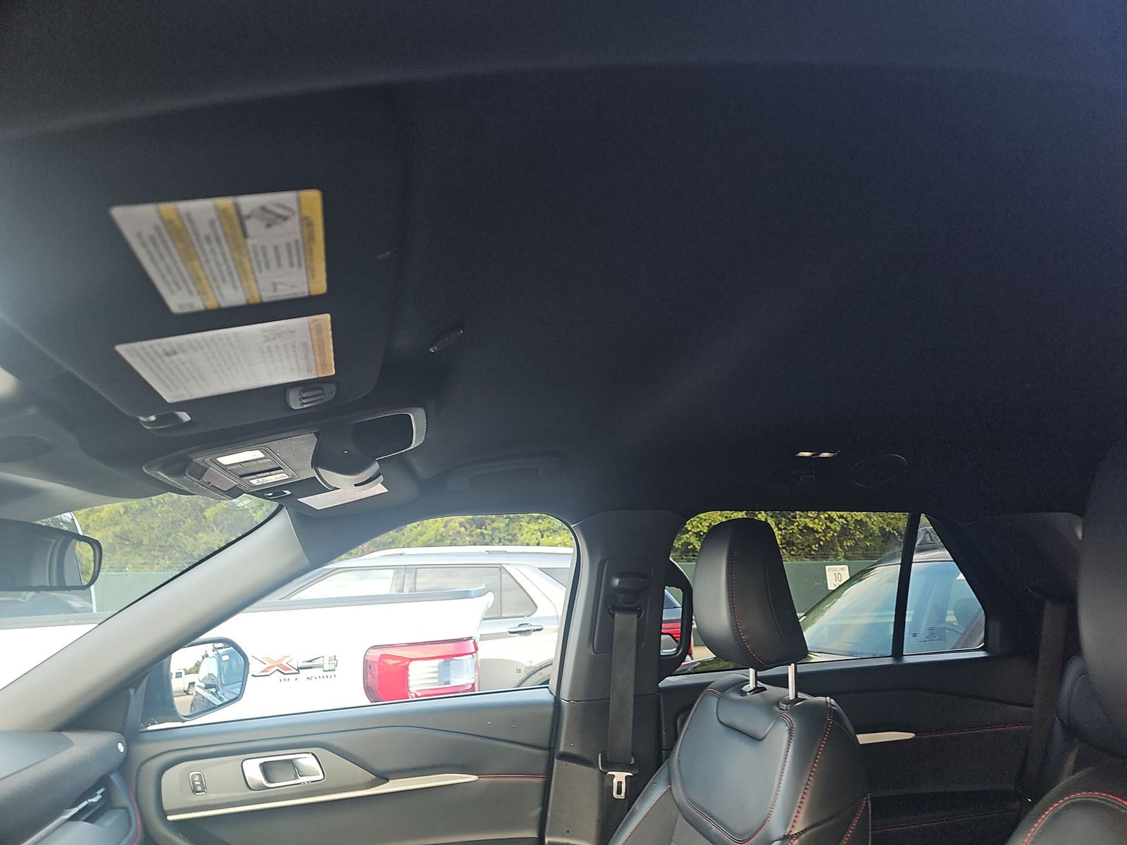 2025 Ford Explorer ST-Line AWD