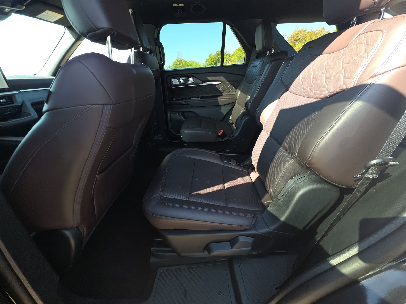 2025 Ford Explorer Platinum AWD