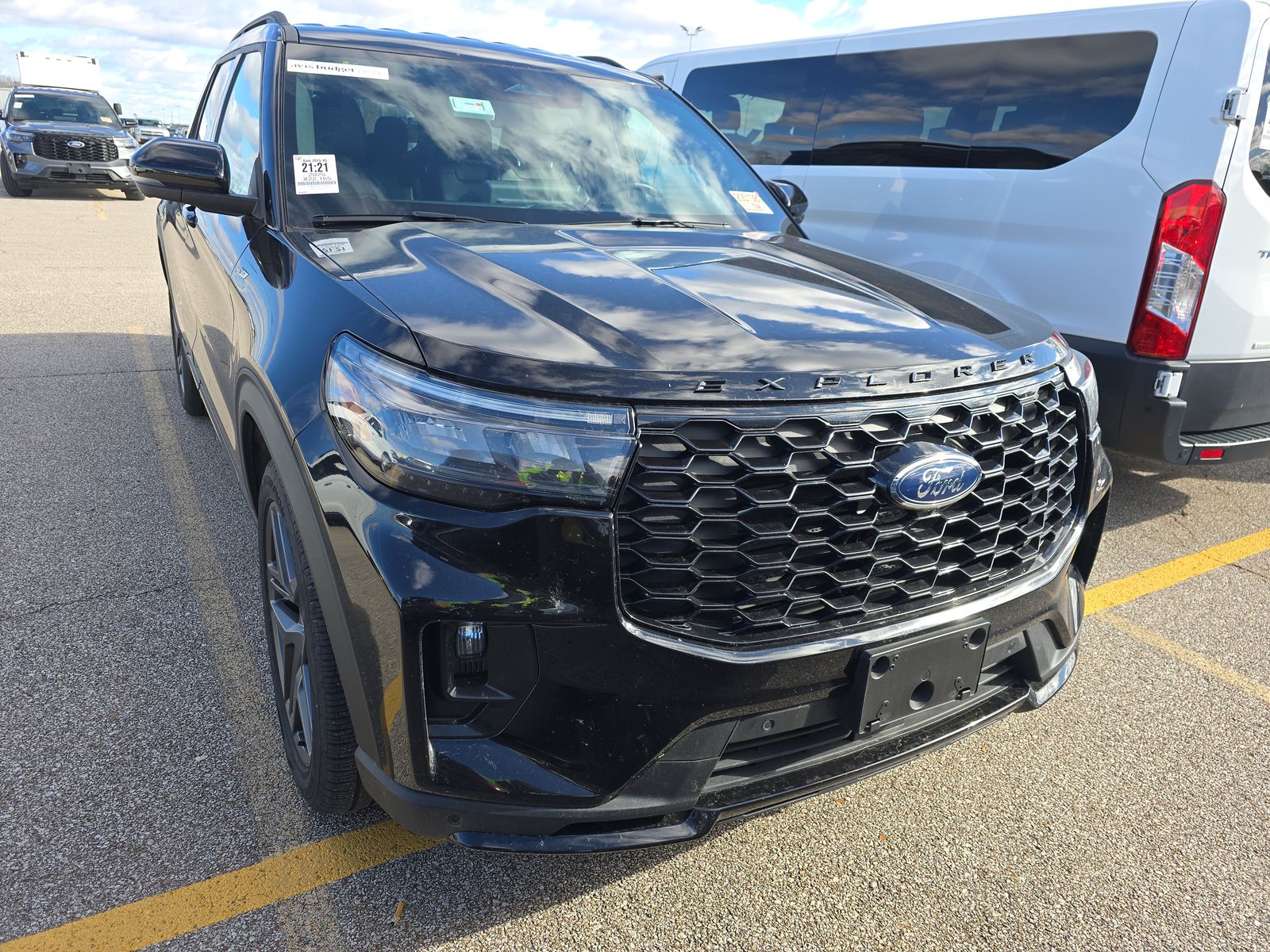 2025 Ford Explorer ST-Line AWD