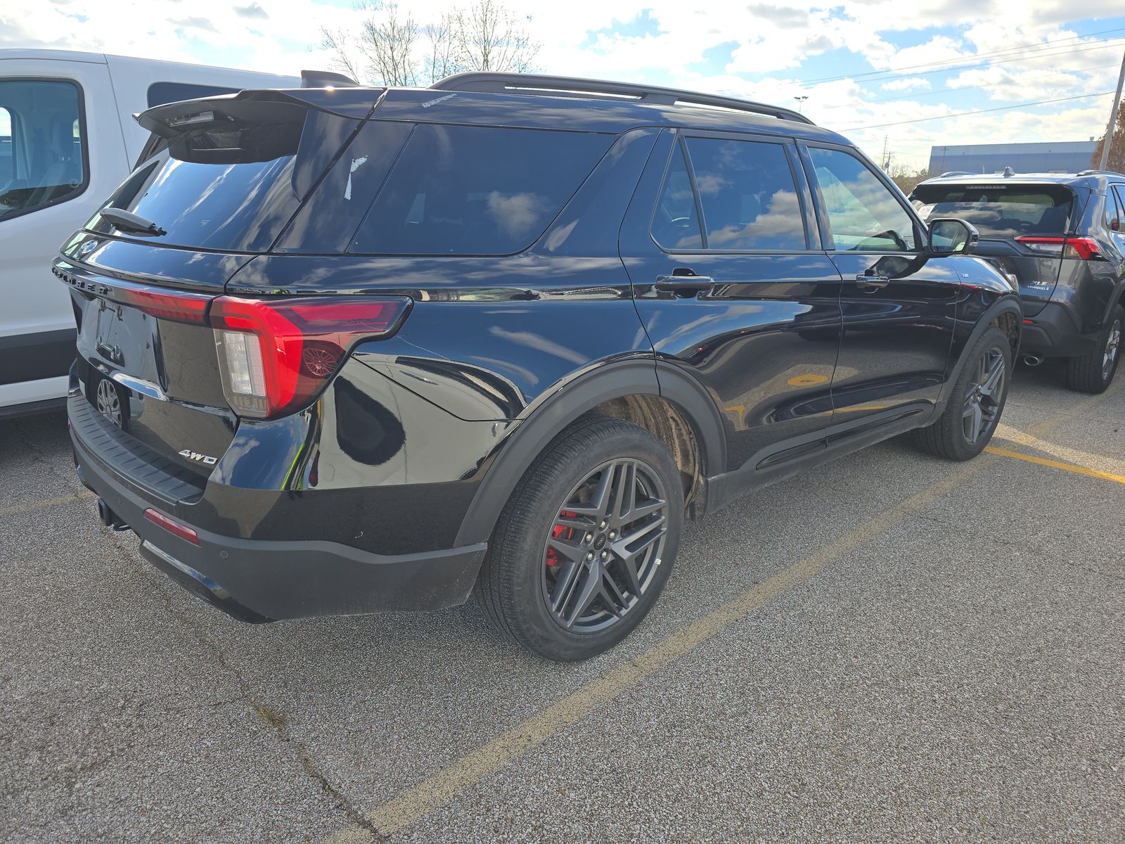 2025 Ford Explorer ST-Line AWD