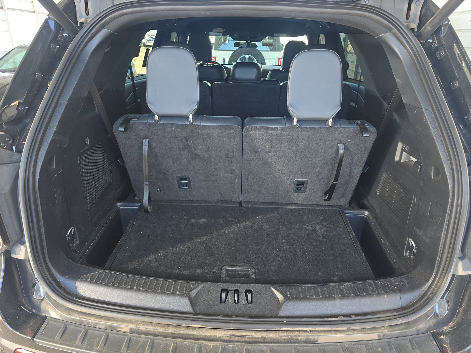 2025 Ford Explorer ST-Line AWD