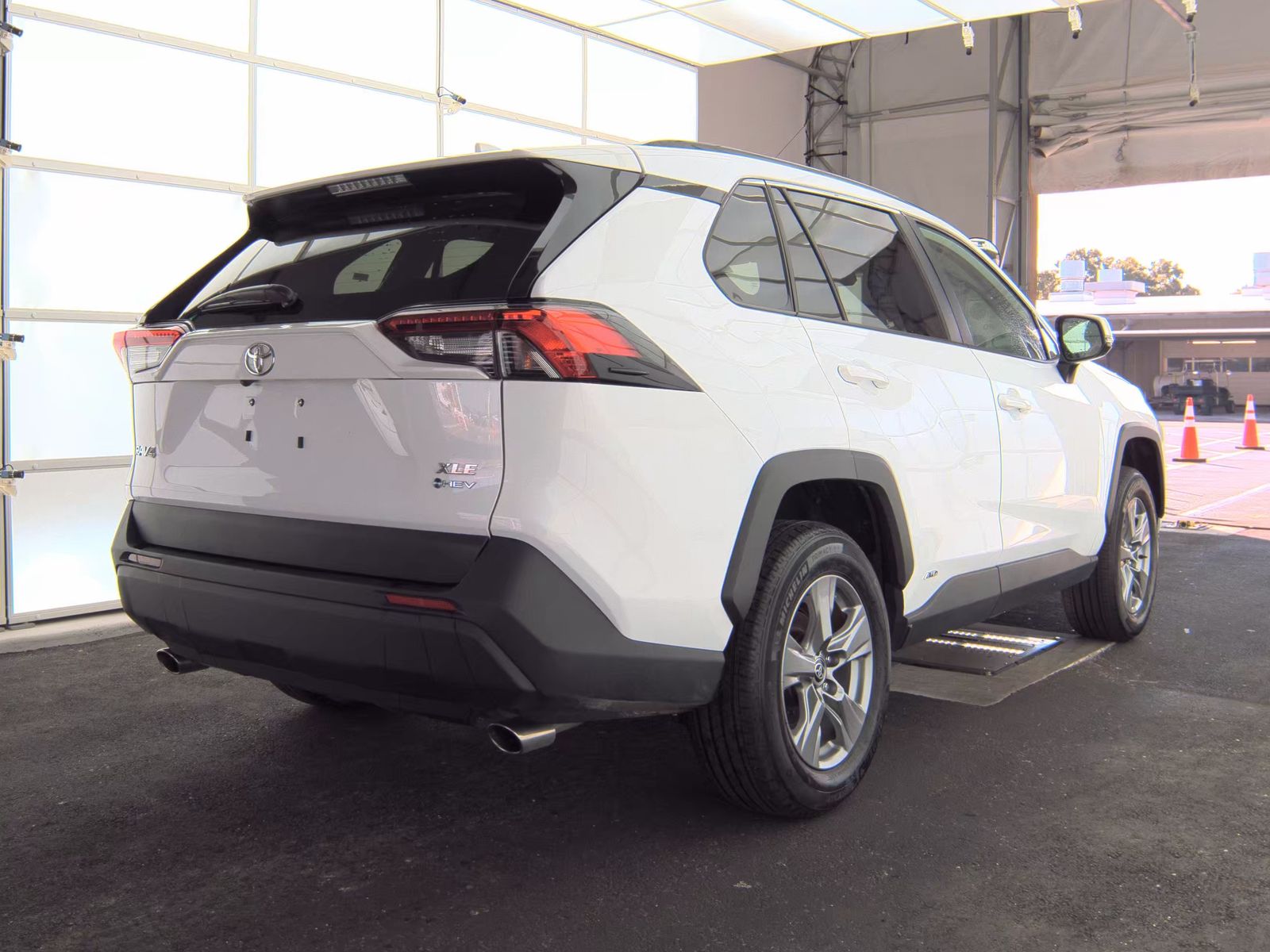 2025 Toyota RAV4 Hybrid XLE AWD