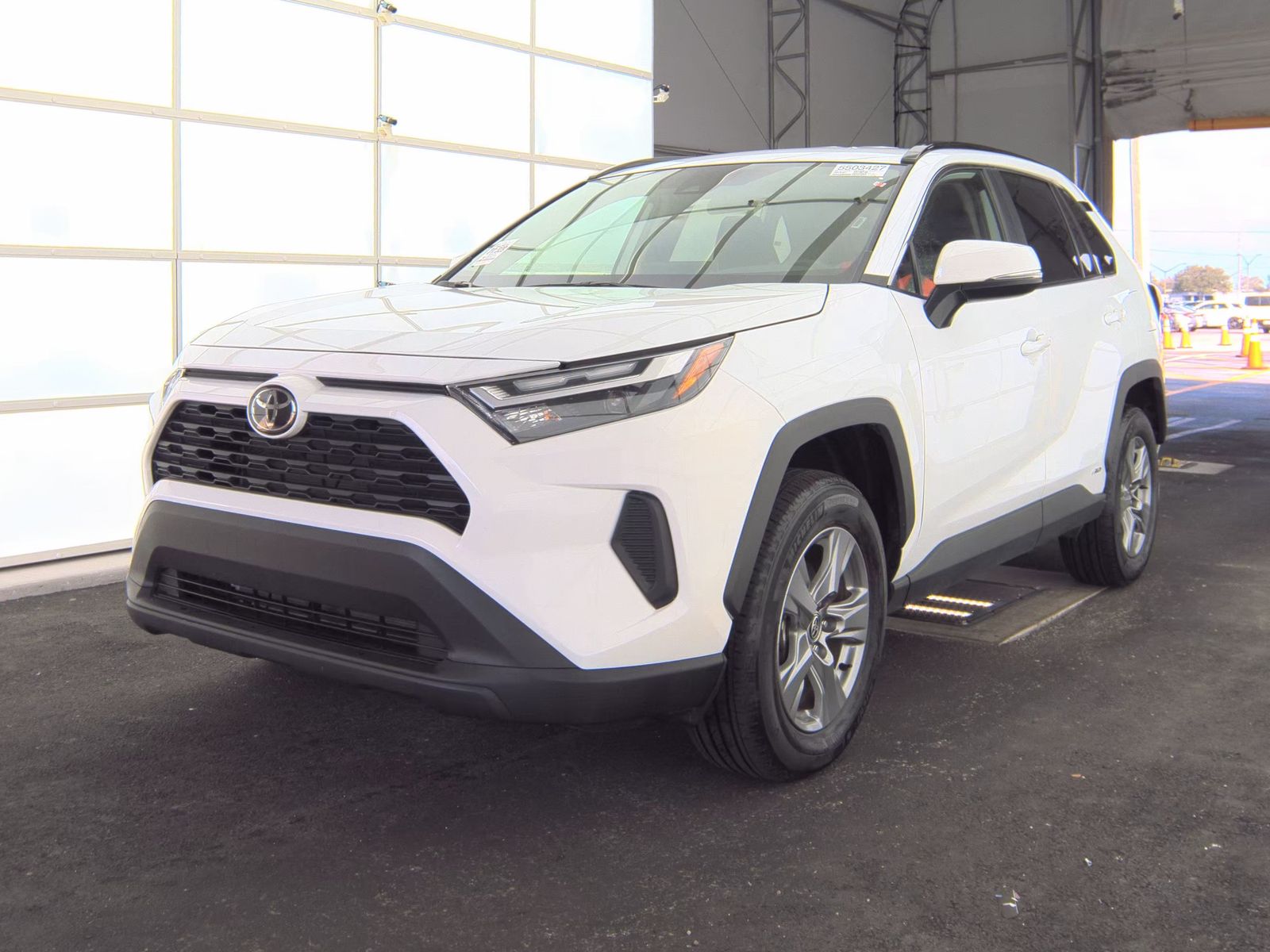 2025 Toyota RAV4 Hybrid XLE AWD