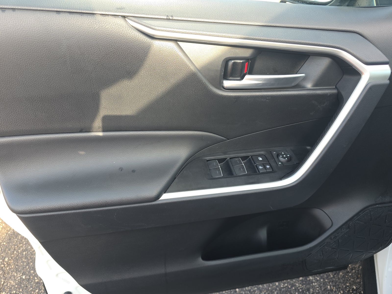 2025 Toyota RAV4 Hybrid XLE AWD