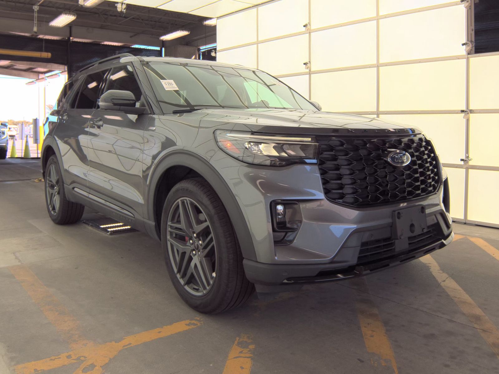 2025 Ford Explorer ST-Line AWD