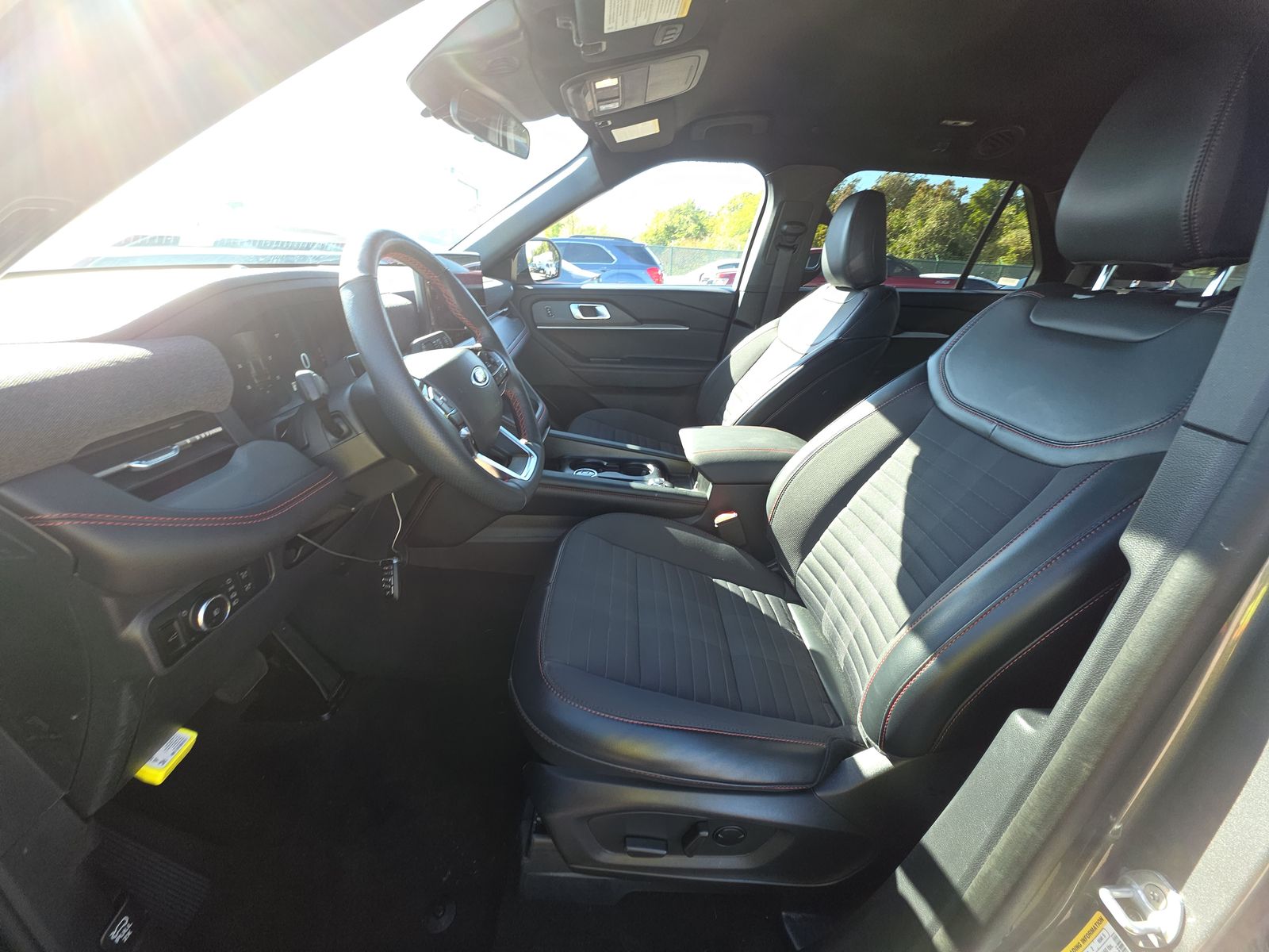 2025 Ford Explorer ST-Line AWD