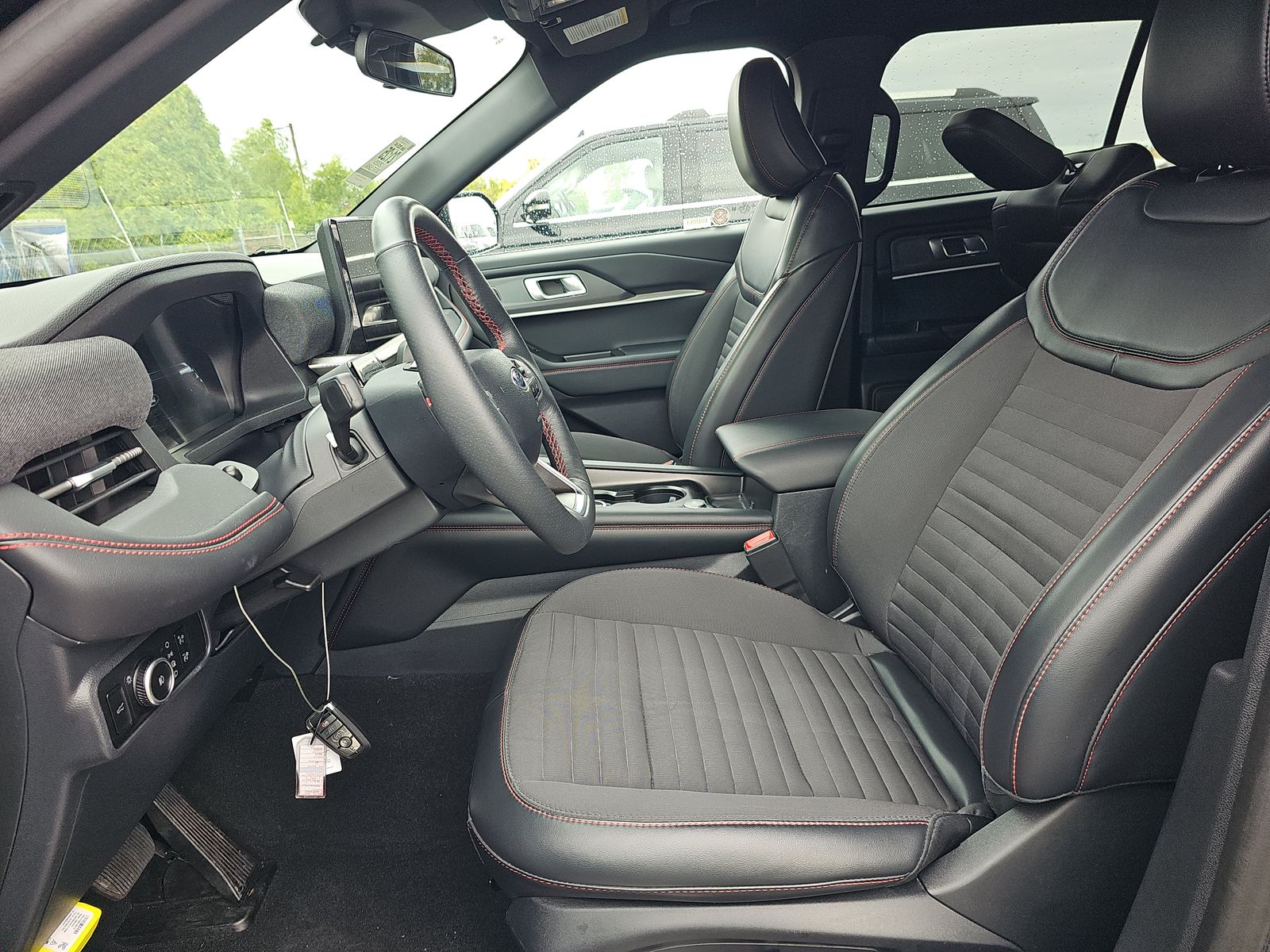 2025 Ford Explorer ST-Line AWD