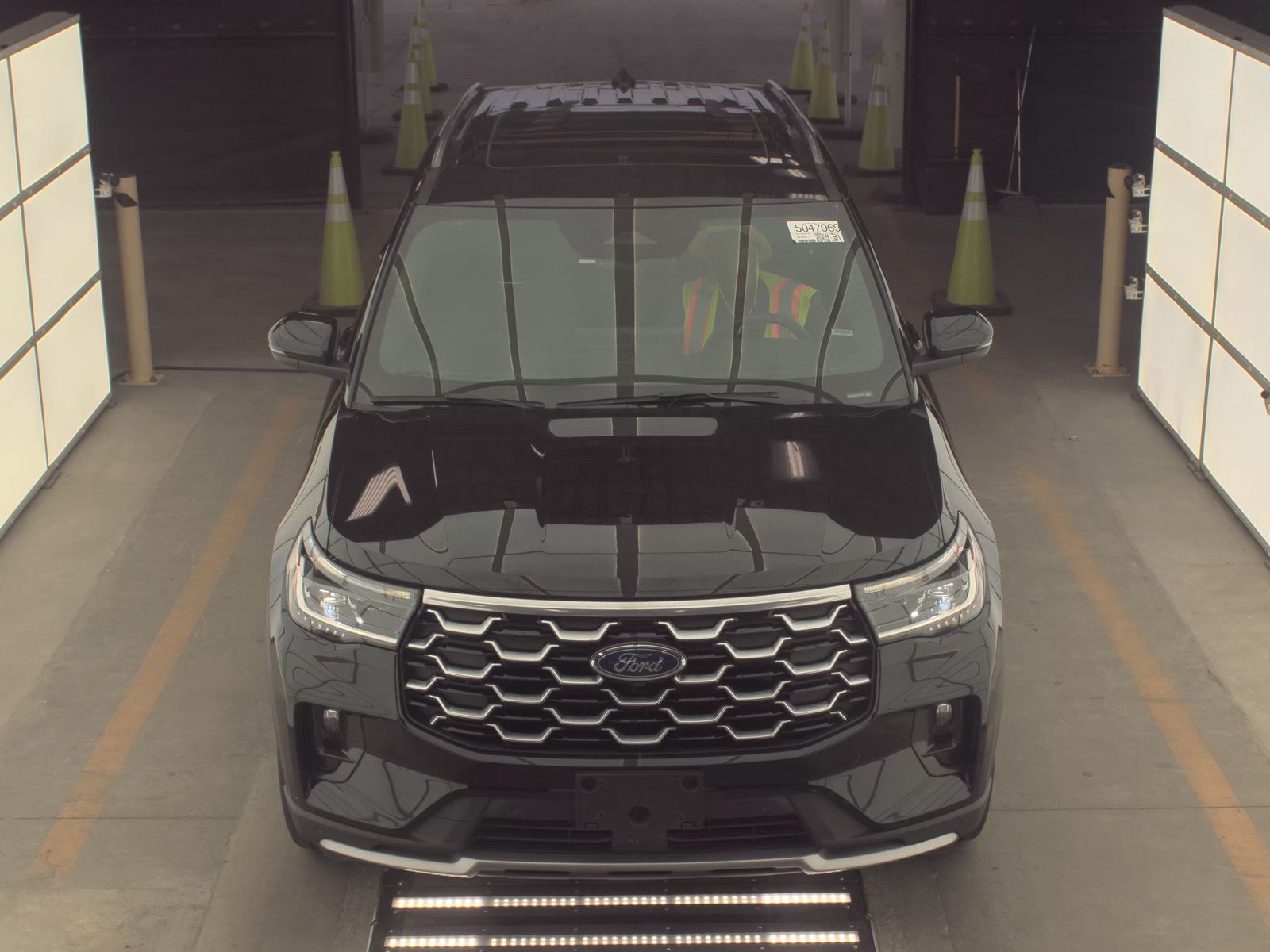 2025 Ford Explorer Platinum AWD