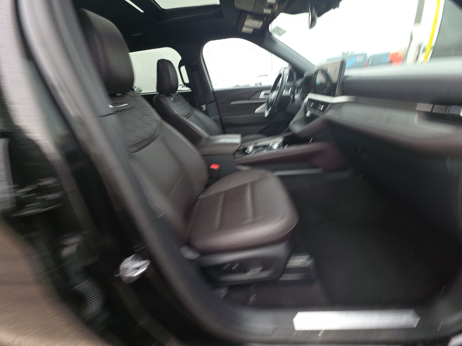 2025 Ford Explorer Platinum AWD