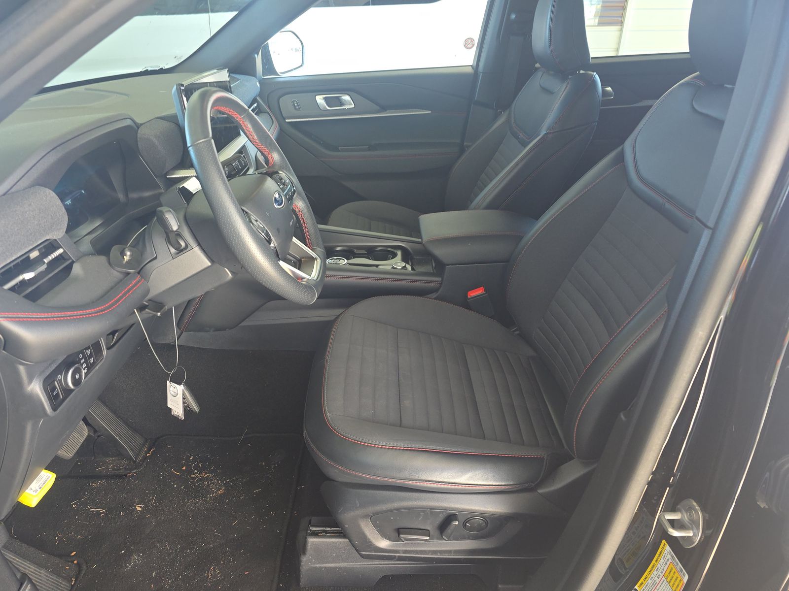 2025 Ford Explorer ST-Line AWD