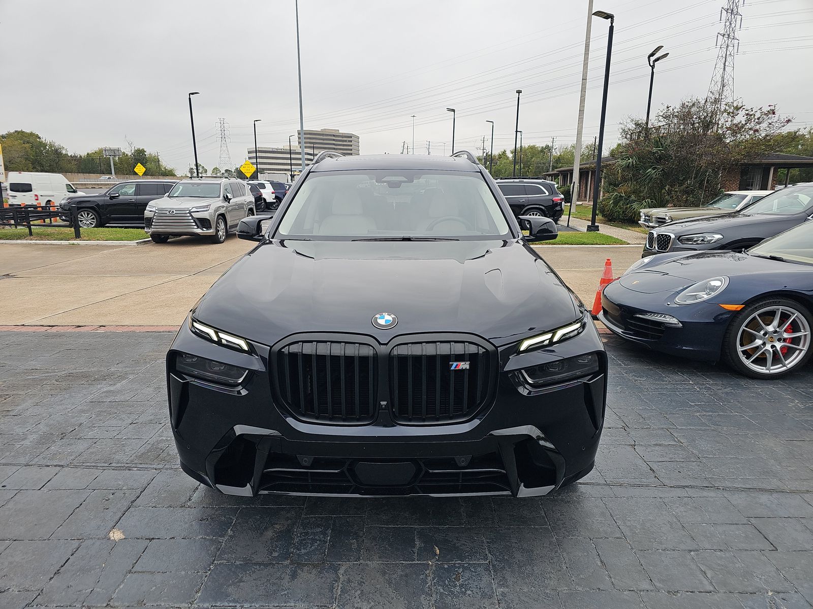 2024 BMW X7 M60i AWD