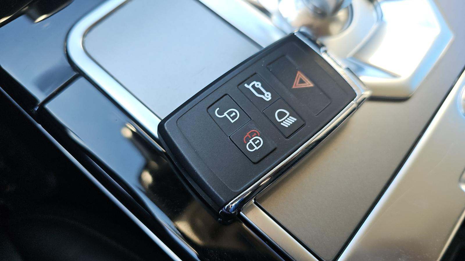 2022 Land Rover Range Rover Evoque SE AWD