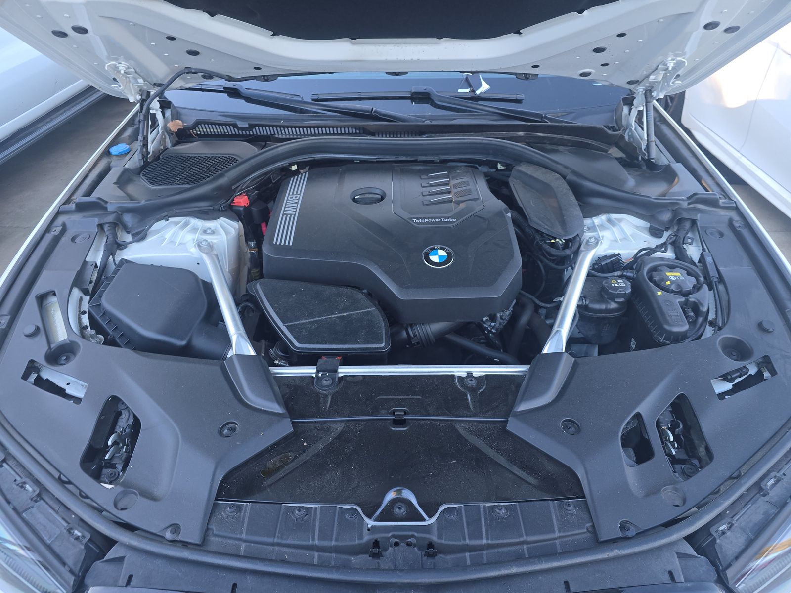 2023 BMW 5 Series 530i RWD