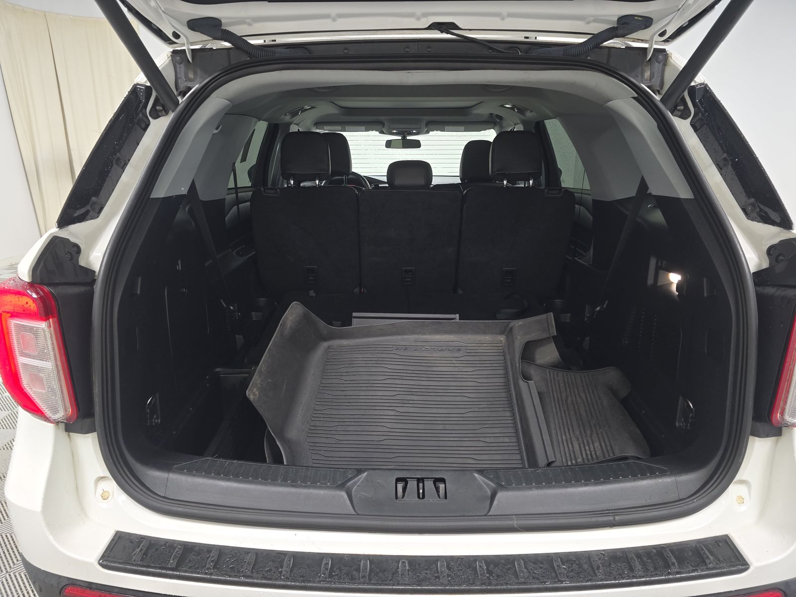 2022 Ford Explorer XLT AWD