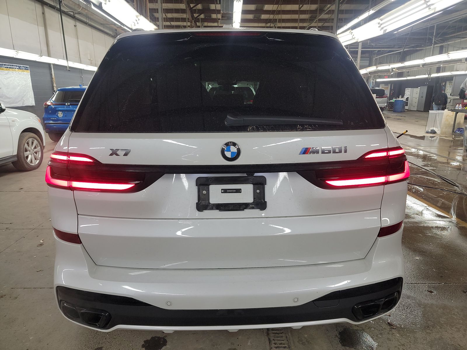 2026 BMW X7 M60i AWD