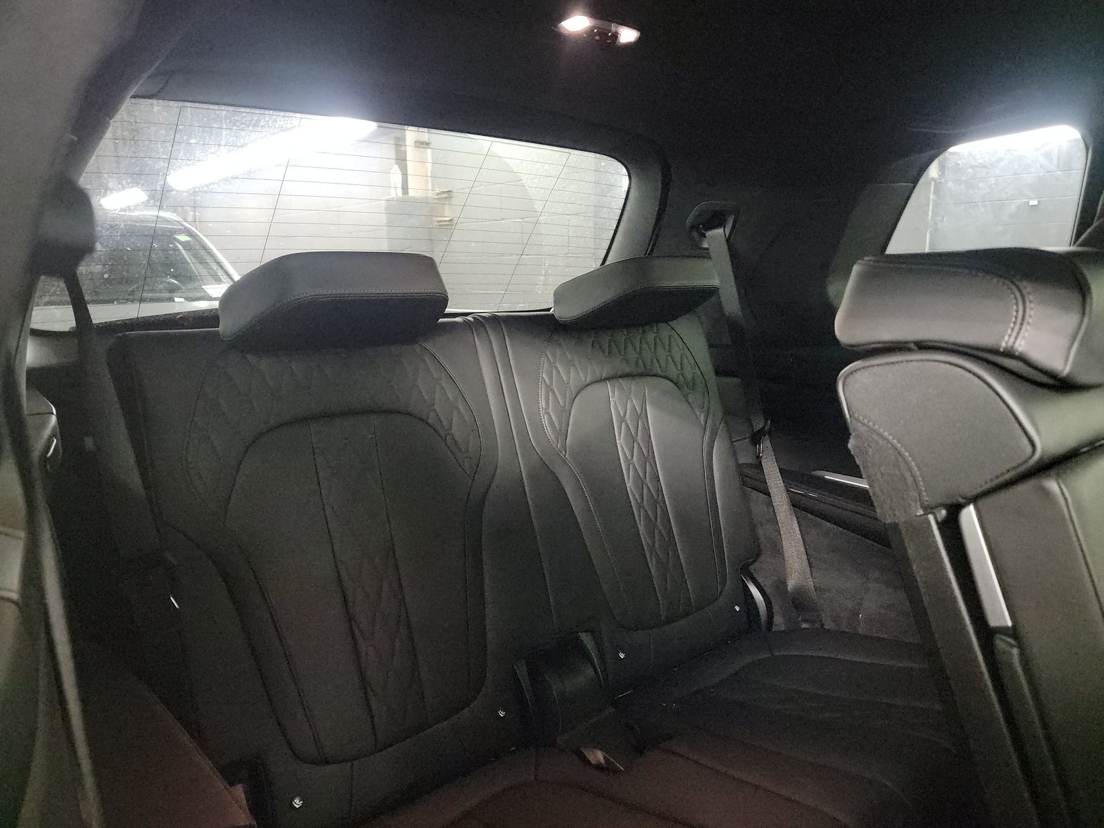 2026 BMW X7 M60i AWD