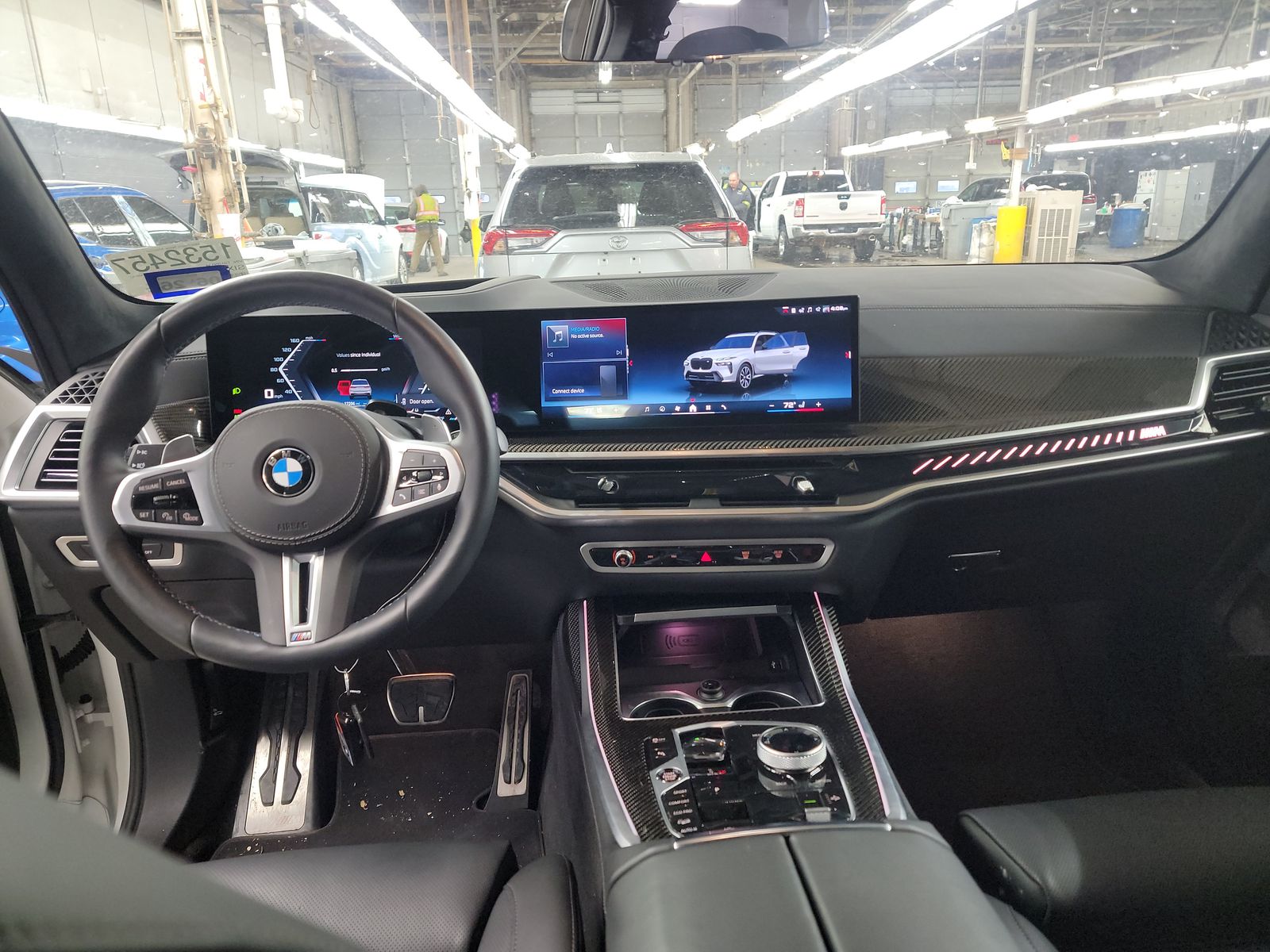 2026 BMW X7 M60i AWD