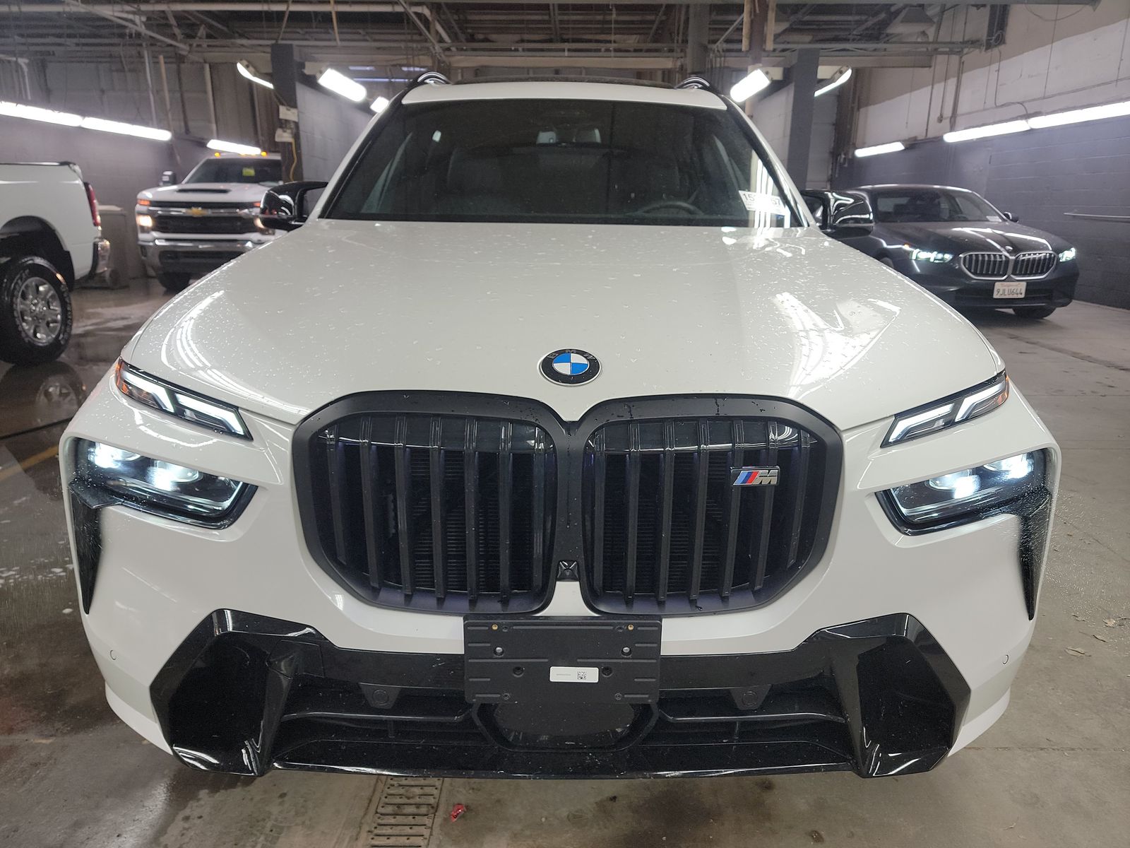 2026 BMW X7 M60i AWD