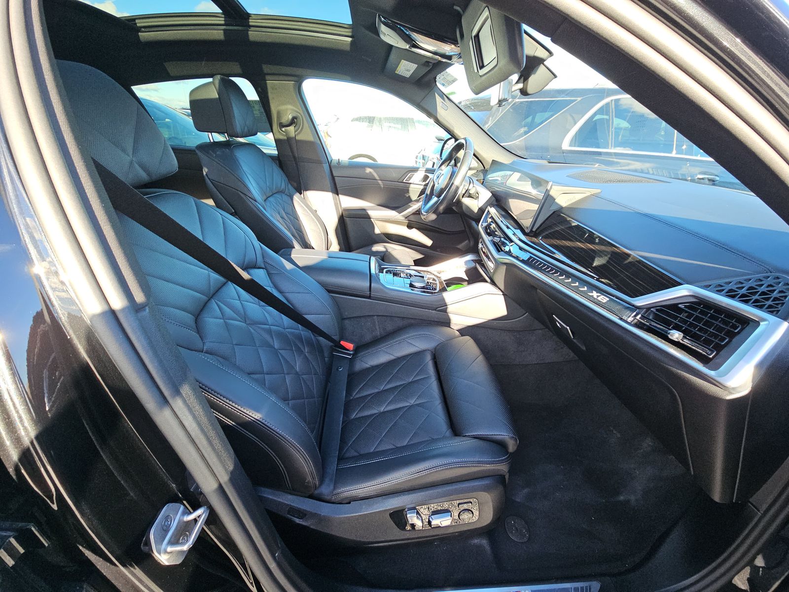 2024 BMW X6 xDrive40i AWD