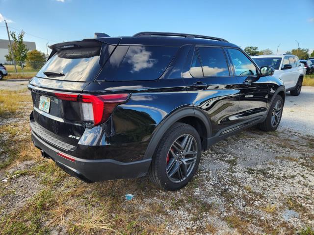 2025 Ford Explorer ST-Line AWD