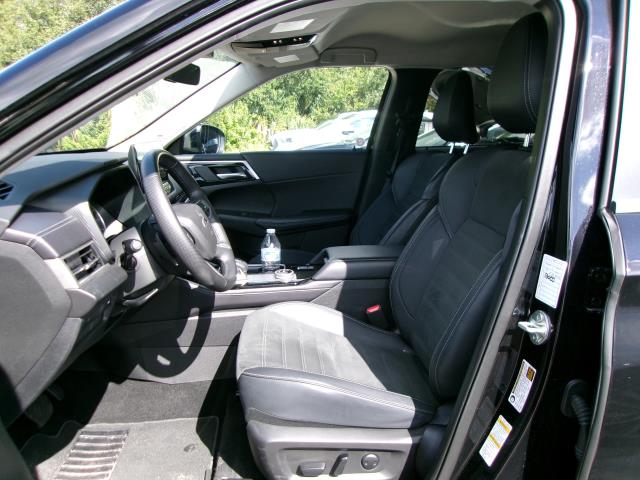 2025 Mitsubishi Outlander SE FWD