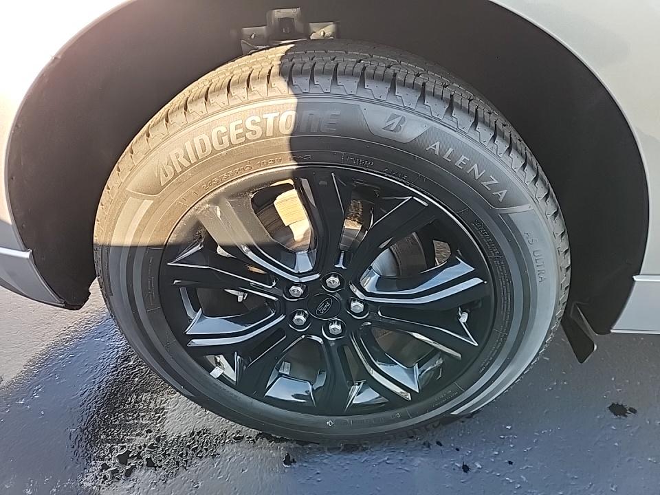 2022 Ford Edge SE AWD